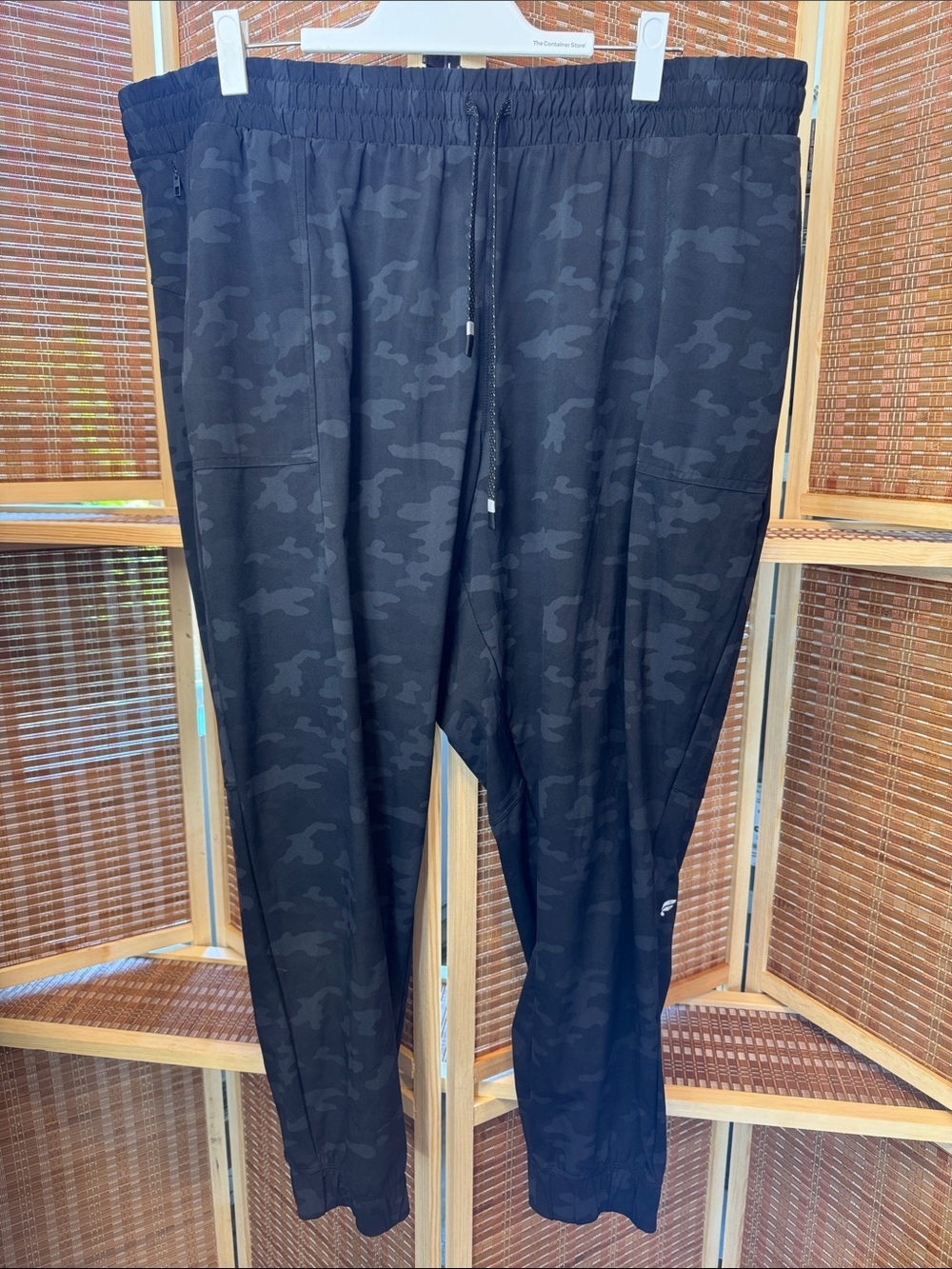 Fabletics Black Camo Jogger Pants N0332